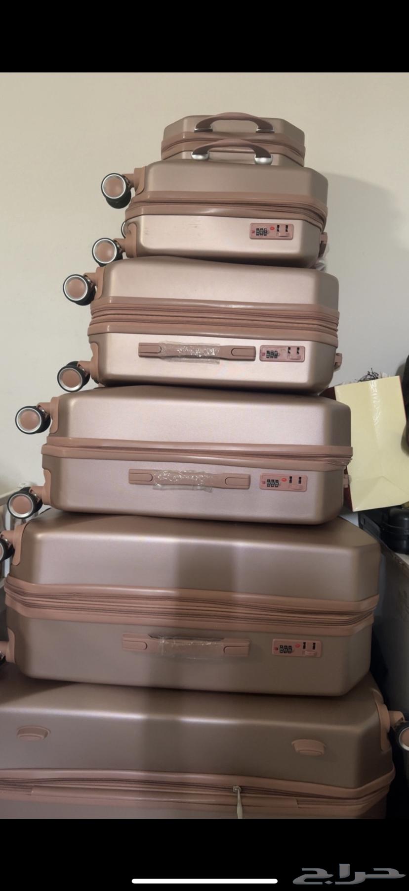 Semi-new set of bags for sale, located in Shuroora and Al-Wadeea, contact via private message64508649590786110