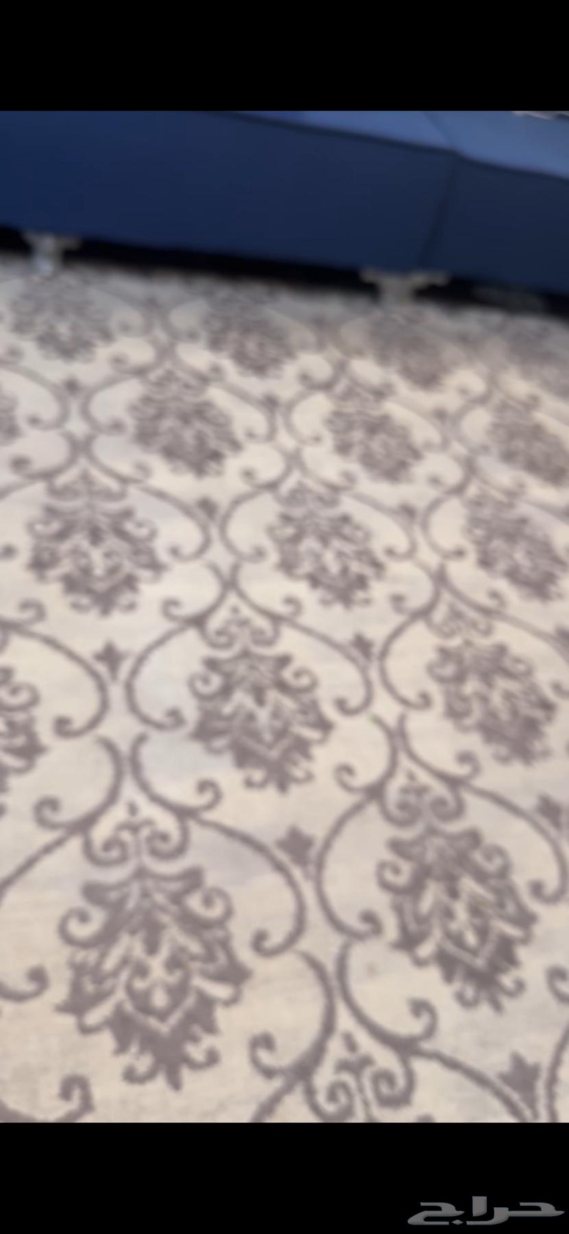 Dark blue sofa, almost new, size 4 by 5, clean zuliah64504283000835110