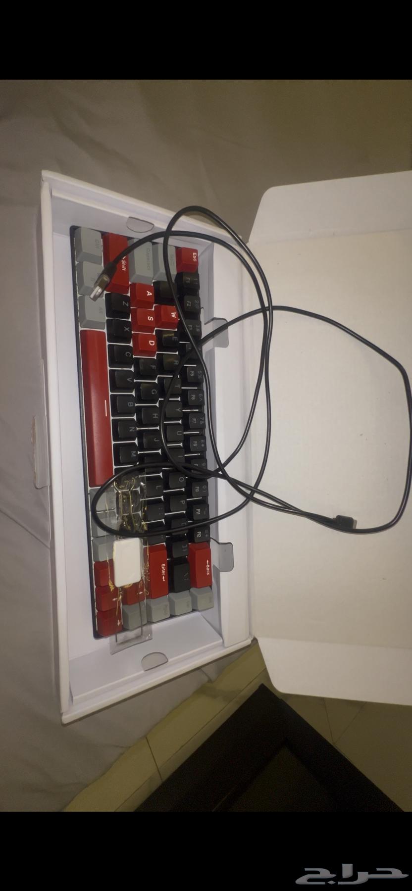 Red Souch keyboard, almost new64504009268227112