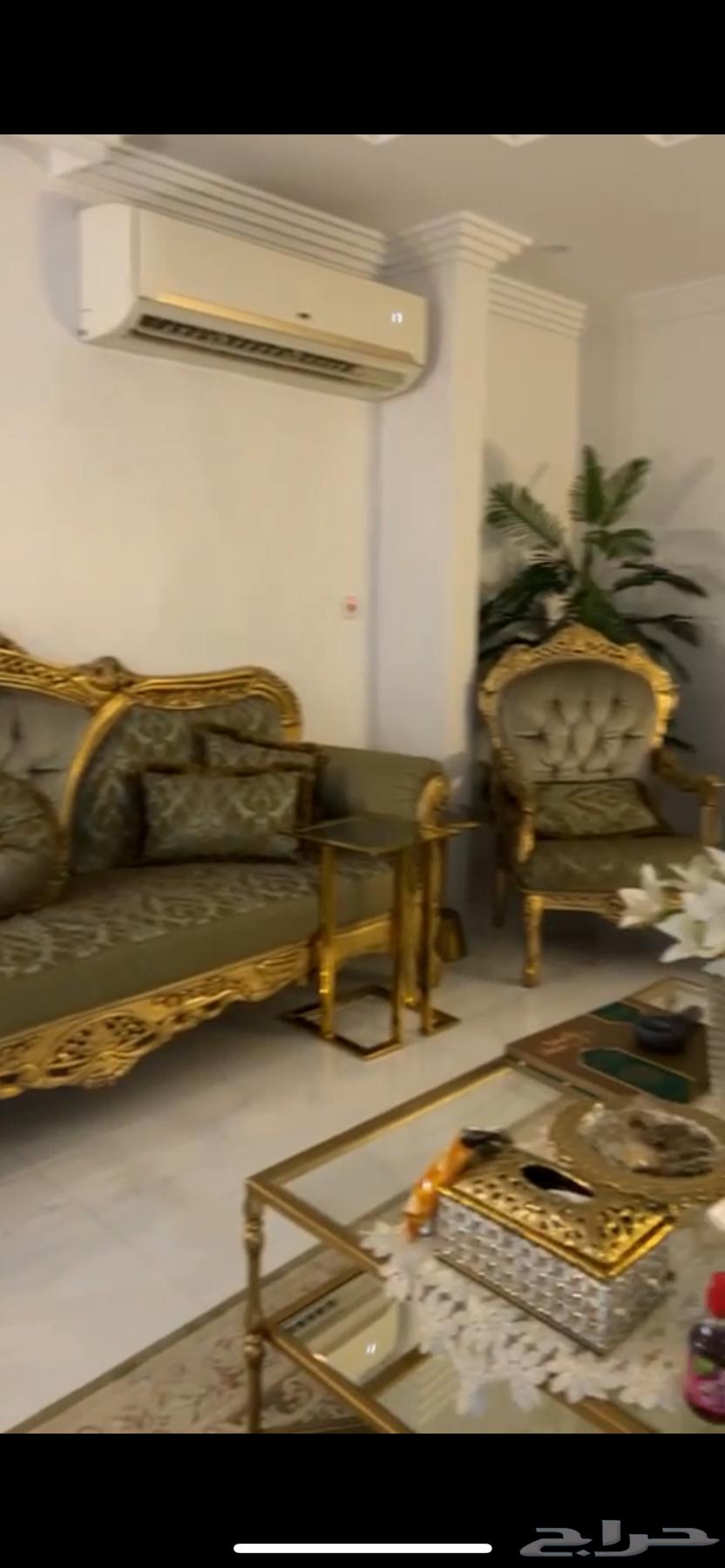 Luxury 14-seat sofa with matching lamps, excellent condition64502968450178112