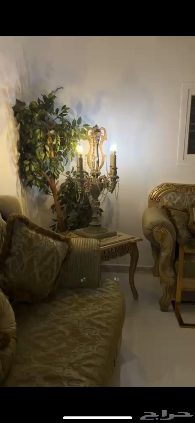 Luxury 14-seat sofa with matching lamps, excellent condition64502968450178113