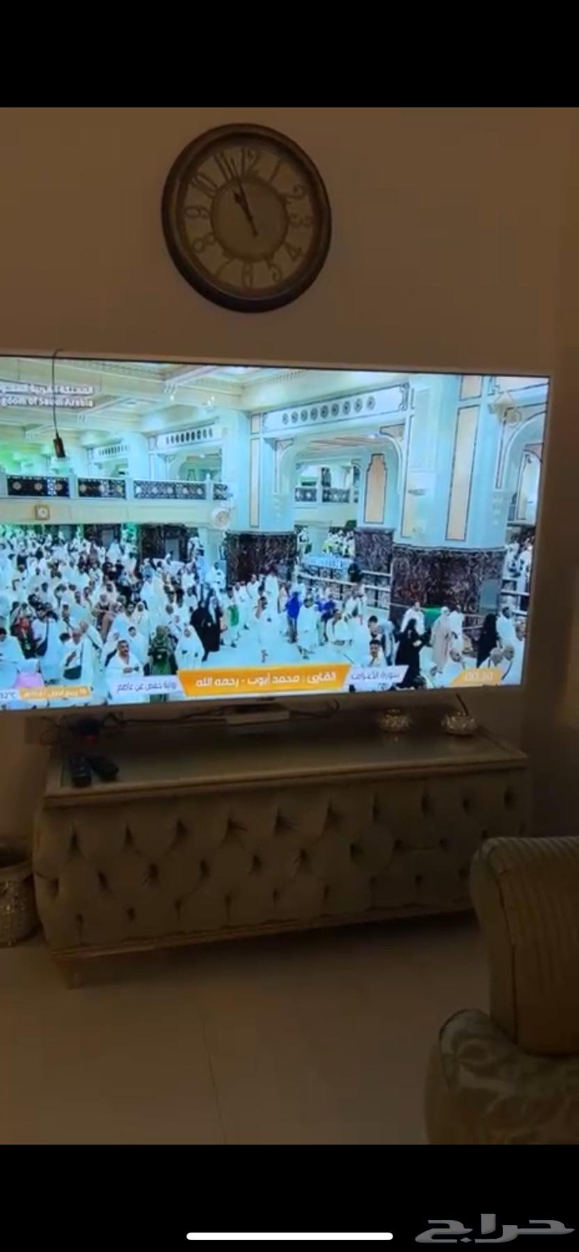 Luxury 14-seat sofa with matching lamps, excellent condition64502968450178111