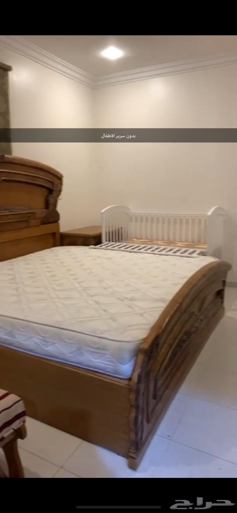 للبيع غرفة نوم كاامل  خشب قوي ونظيف64510493303043113