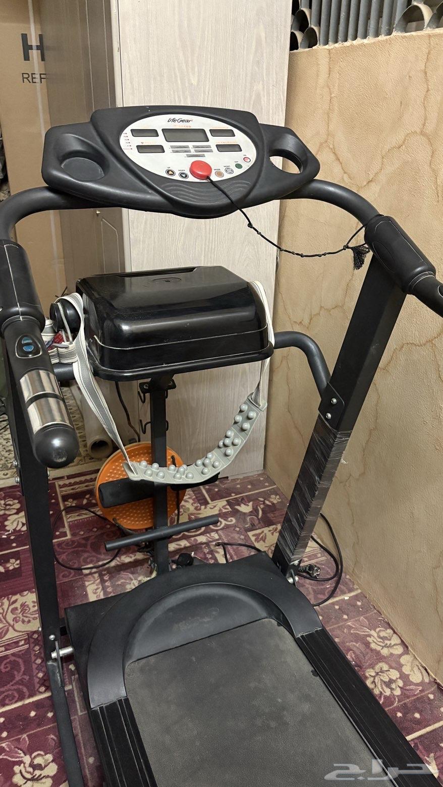 Exercise machine64510196692098111