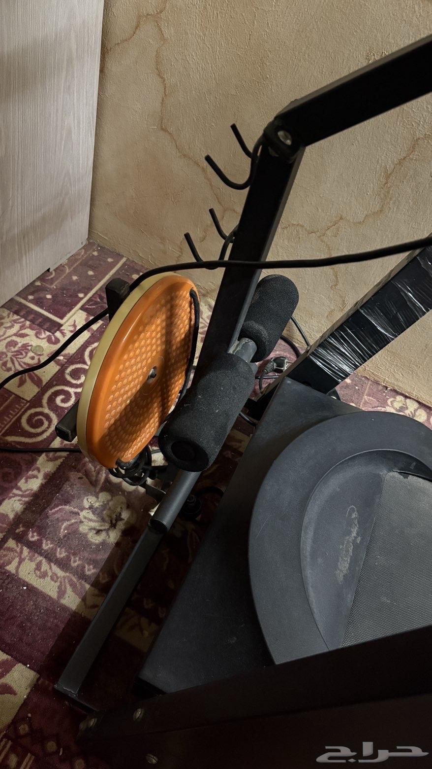 Exercise machine64510196692098112