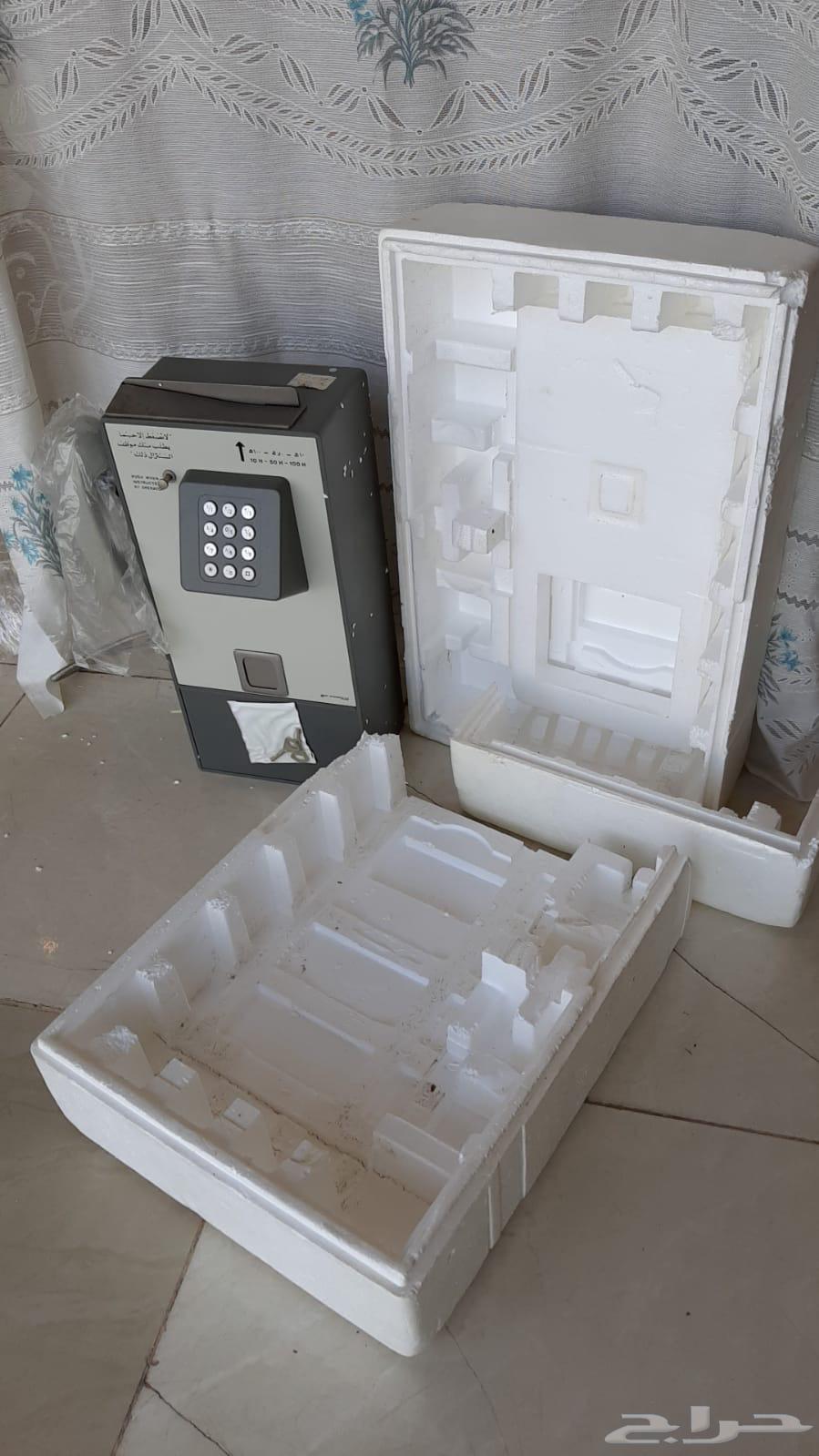 هاتف العملة القديم بحالة مخزن64505025201282110