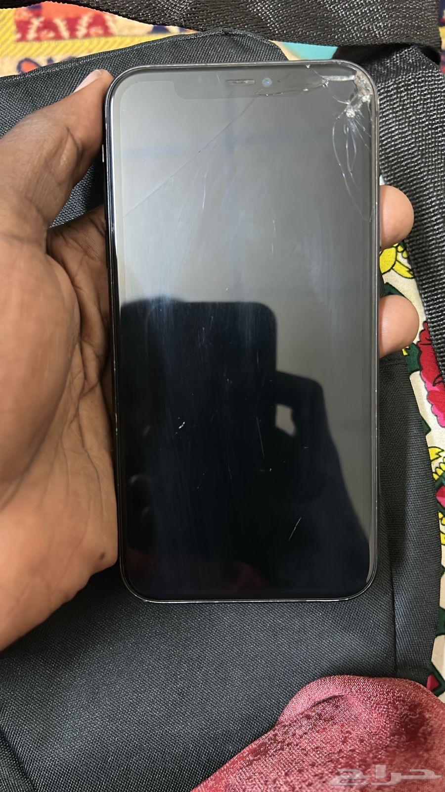 ايفون 11 اسود64508257064194113