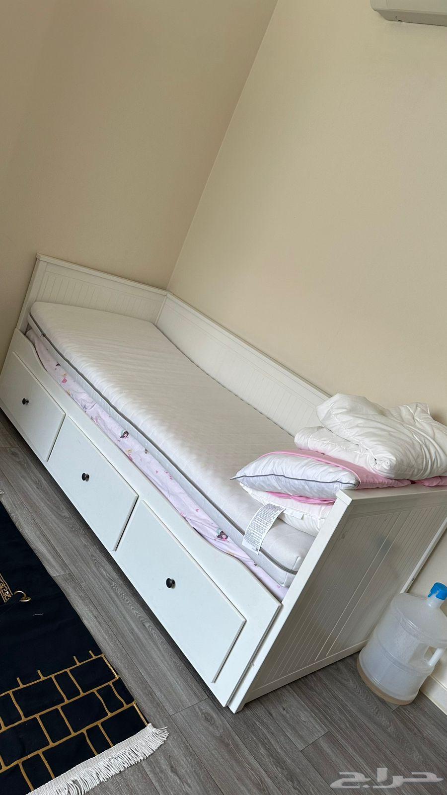 سرير وكنب بنفس الوقت64507977582210111