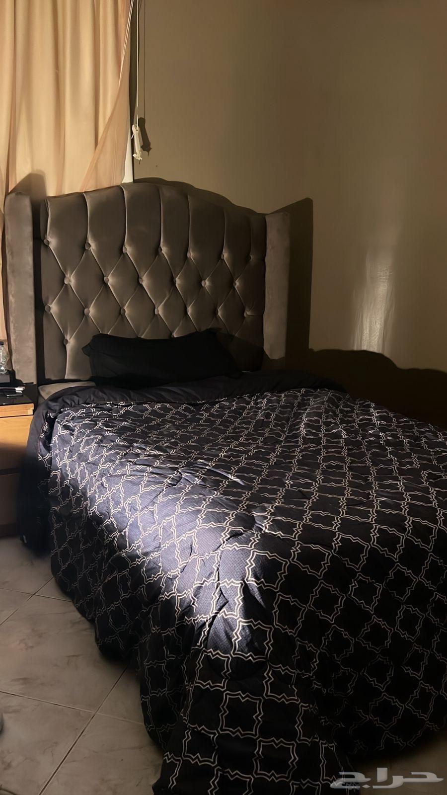 2 families with mattresses in clean condition64506788536835111