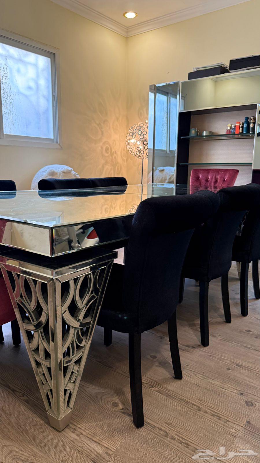 طاولة طعام 8 اشخاص و بوفيه زجاجي64506760790017110