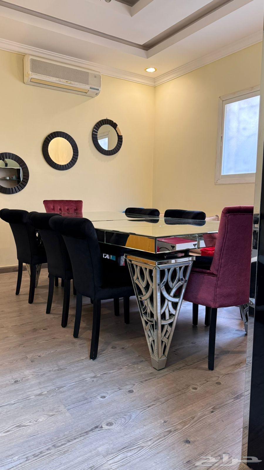 طاولة طعام 8 اشخاص و بوفيه زجاجي64506760790017111