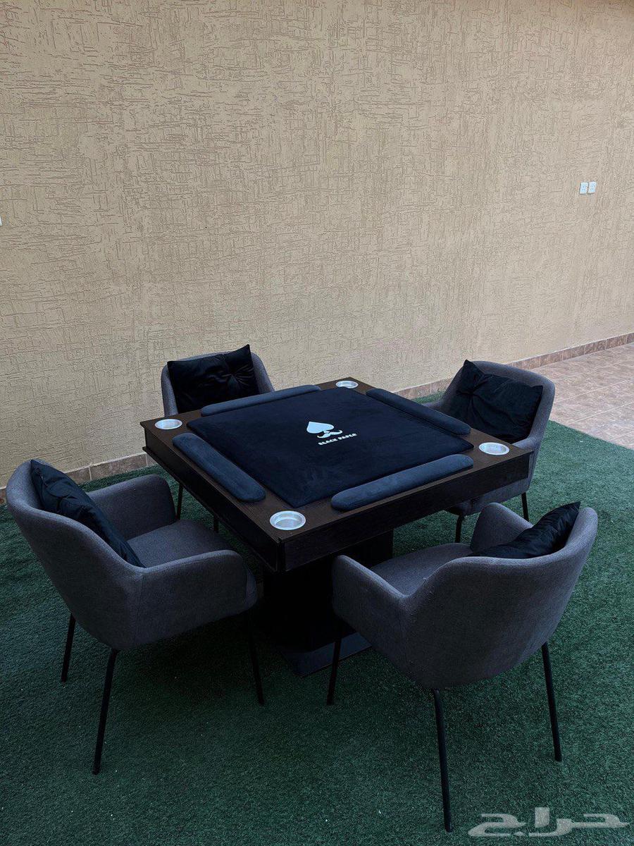 Blackjack and Jekaro Table64502886253185112