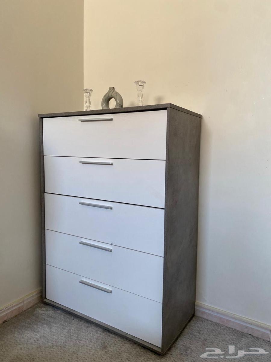 غرفة نوم ممتازة جدا  للبيع دولاب وتسريحة وشفنيره64505025174787111