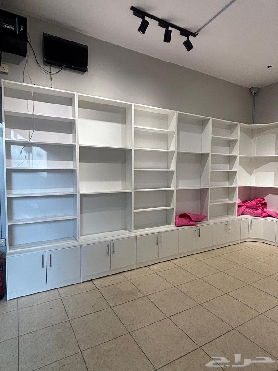 رفوف للبيع64506104194178111