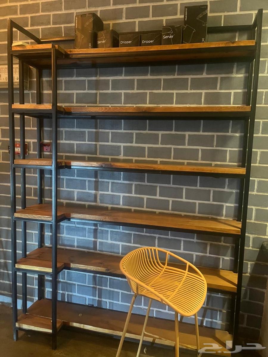 أرفف خشب طبيعي مقهى أو مطعم64425596994434111