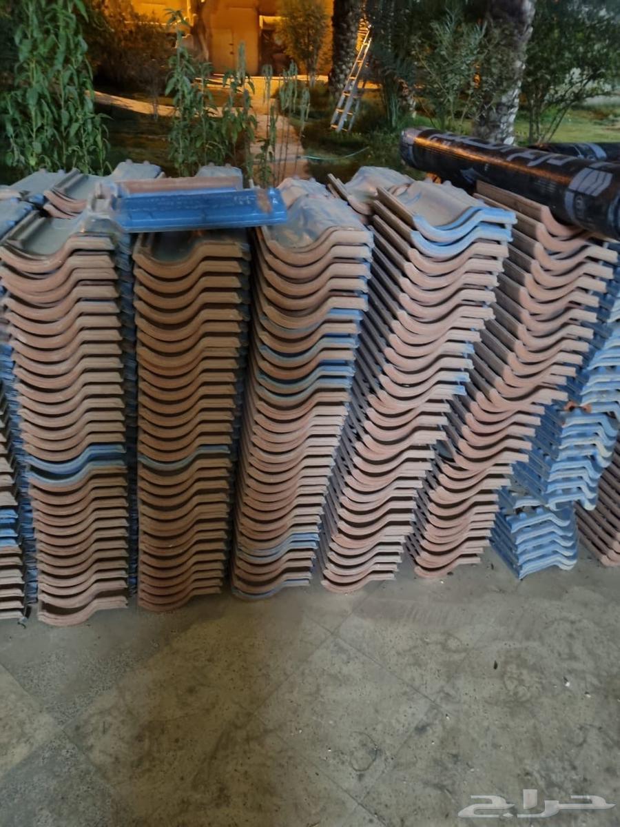 قرميد للبيع نظيف على الشرط64509194116226111