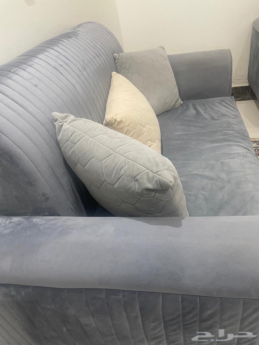 طقمين كنب ودراجة للبيع64508145045249110