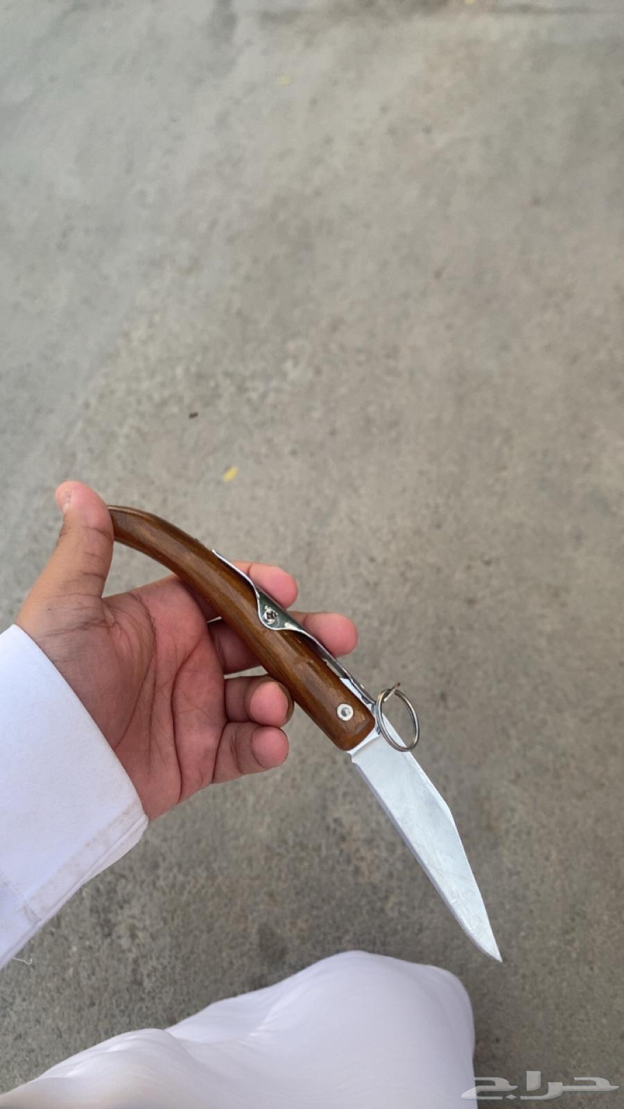سكين خوجه الماني نضيف فيه خدوش خفيفه64514582651137111