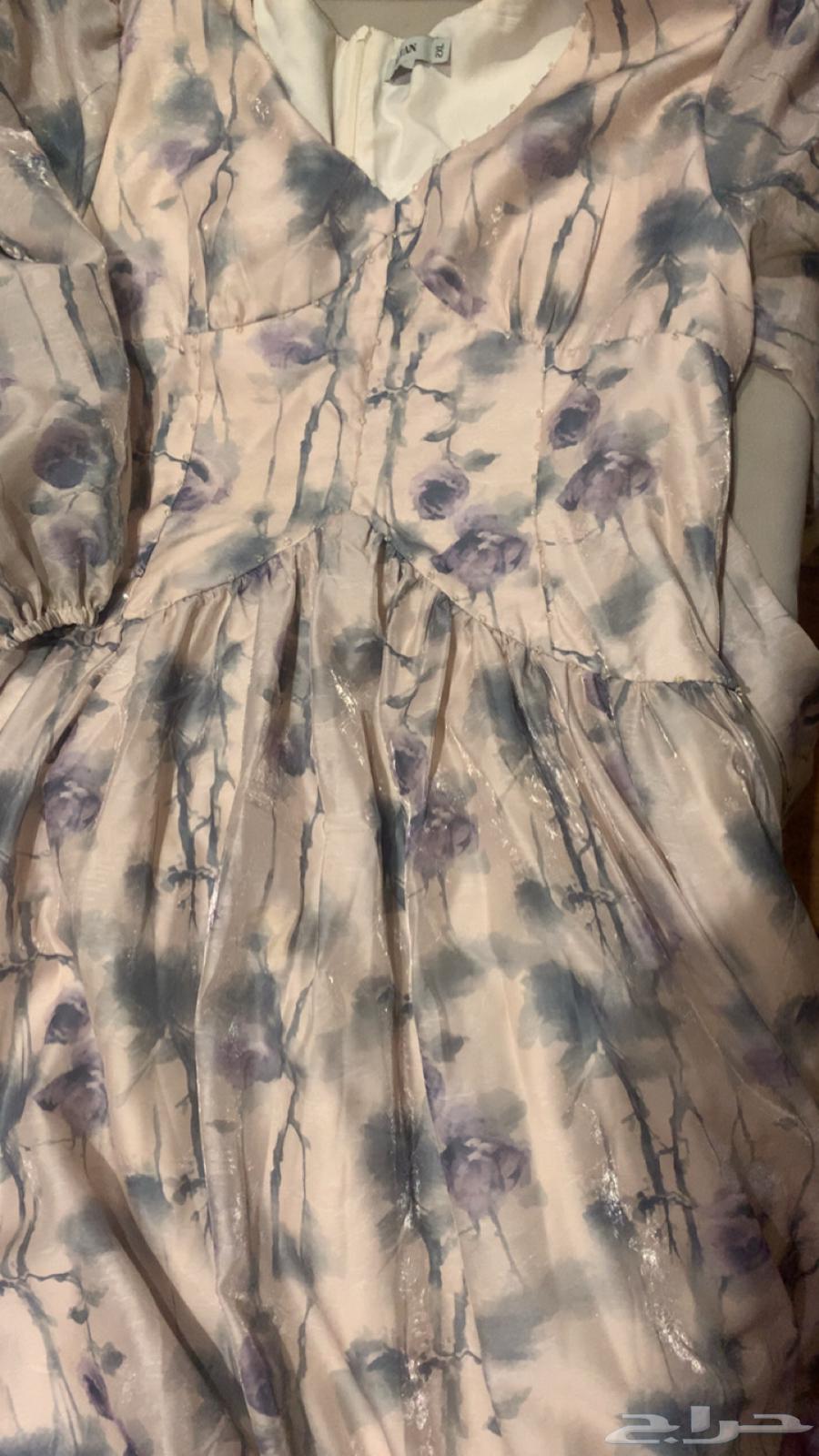 روتر 5 جي   طقمين كنب  مكينه قهوه   3 فساتين 3 اكعاب64516907779203110