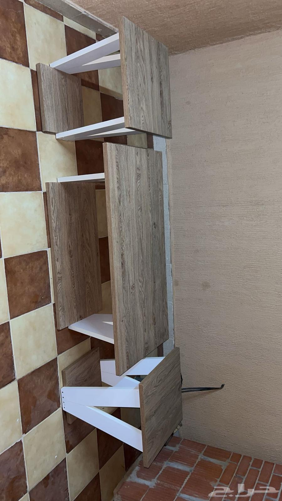 للبيع أثاث طاولات ضيافة ومزهرية وطاولة تلفاز64516554112515112