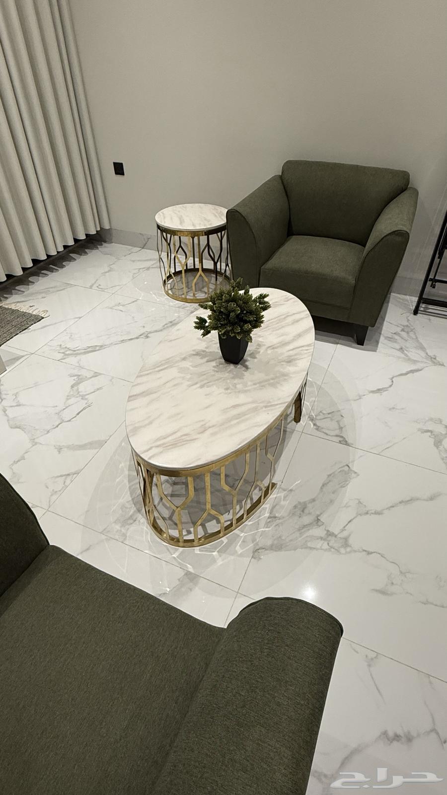 3 marble coffee tables and 3 wooden side tables64467634429954110