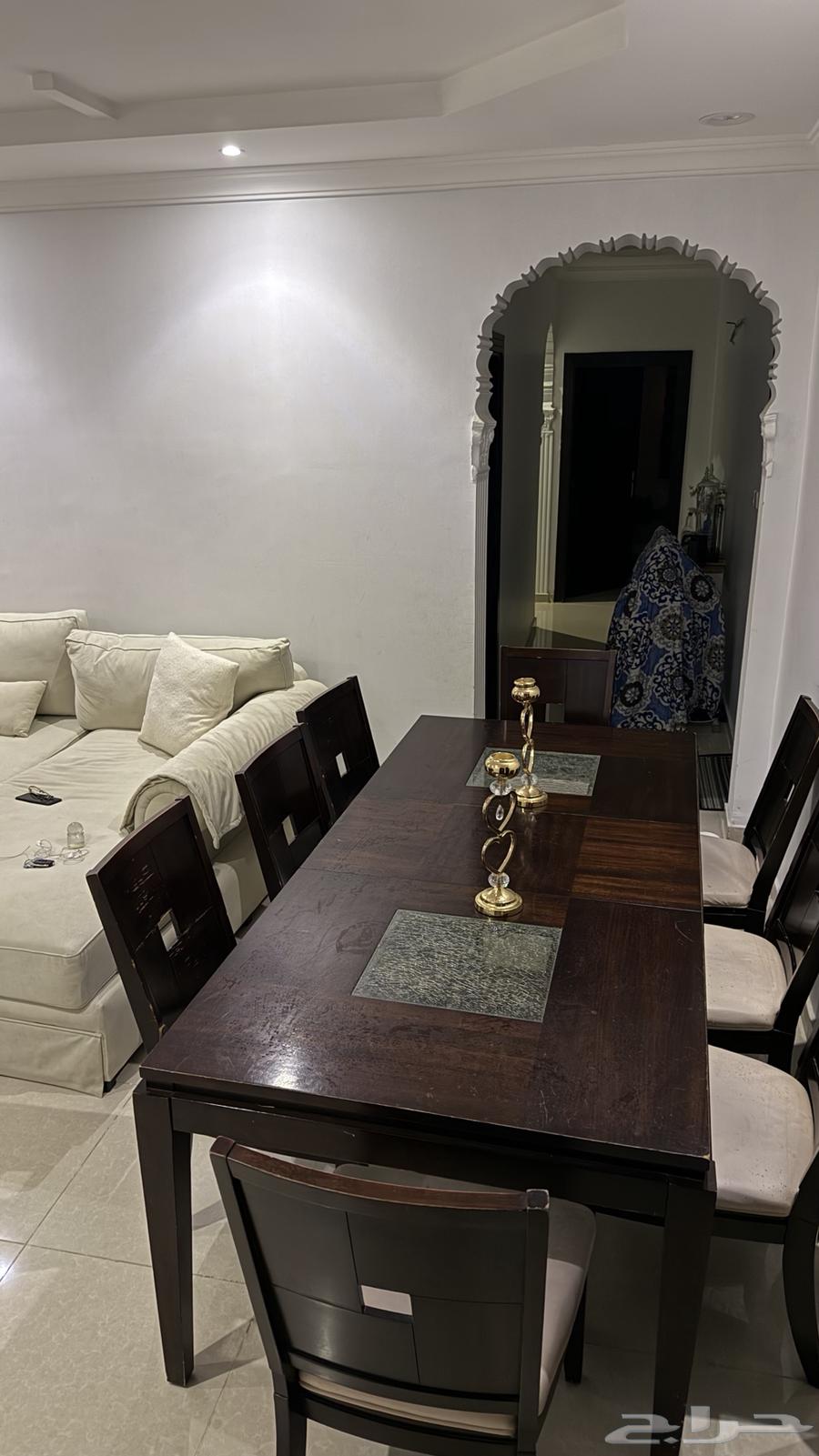 عفش للبيع طاولة سفرة وملحقاتها وجهاز جري64514969430913114