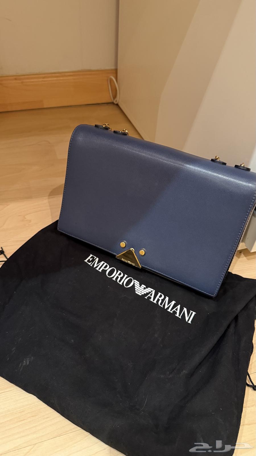 شنطة فاخرة من ماركة امبوريو أرماني64513451735811111