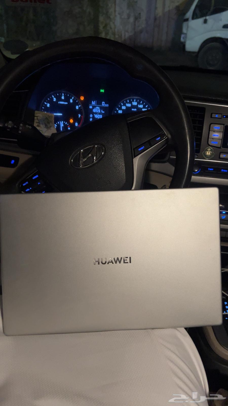 لابتوب هواوي السعر1900 يوجد معه ماوس64517491315843110