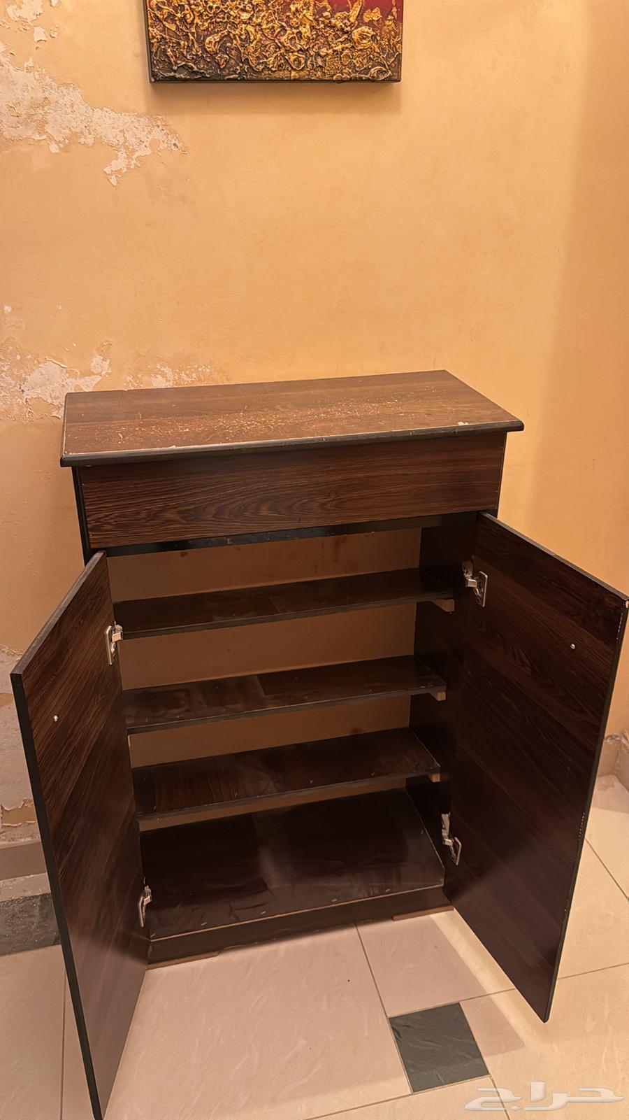 دولاب تخزين   كراسي مع طاولة64513990177281113
