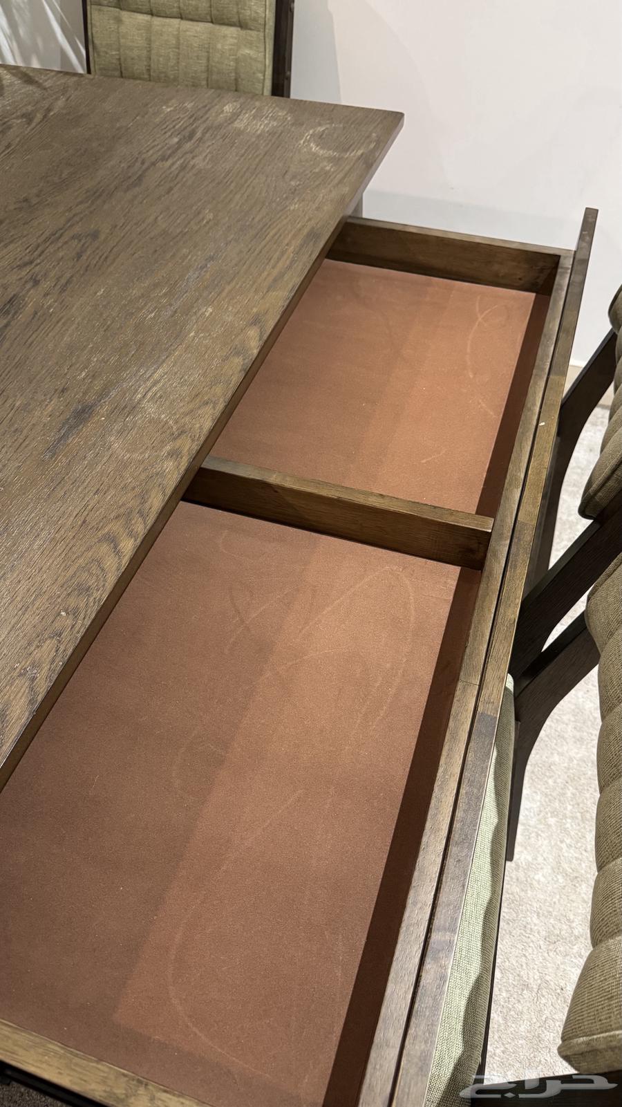 6-person dining table with storage space64515821991427112