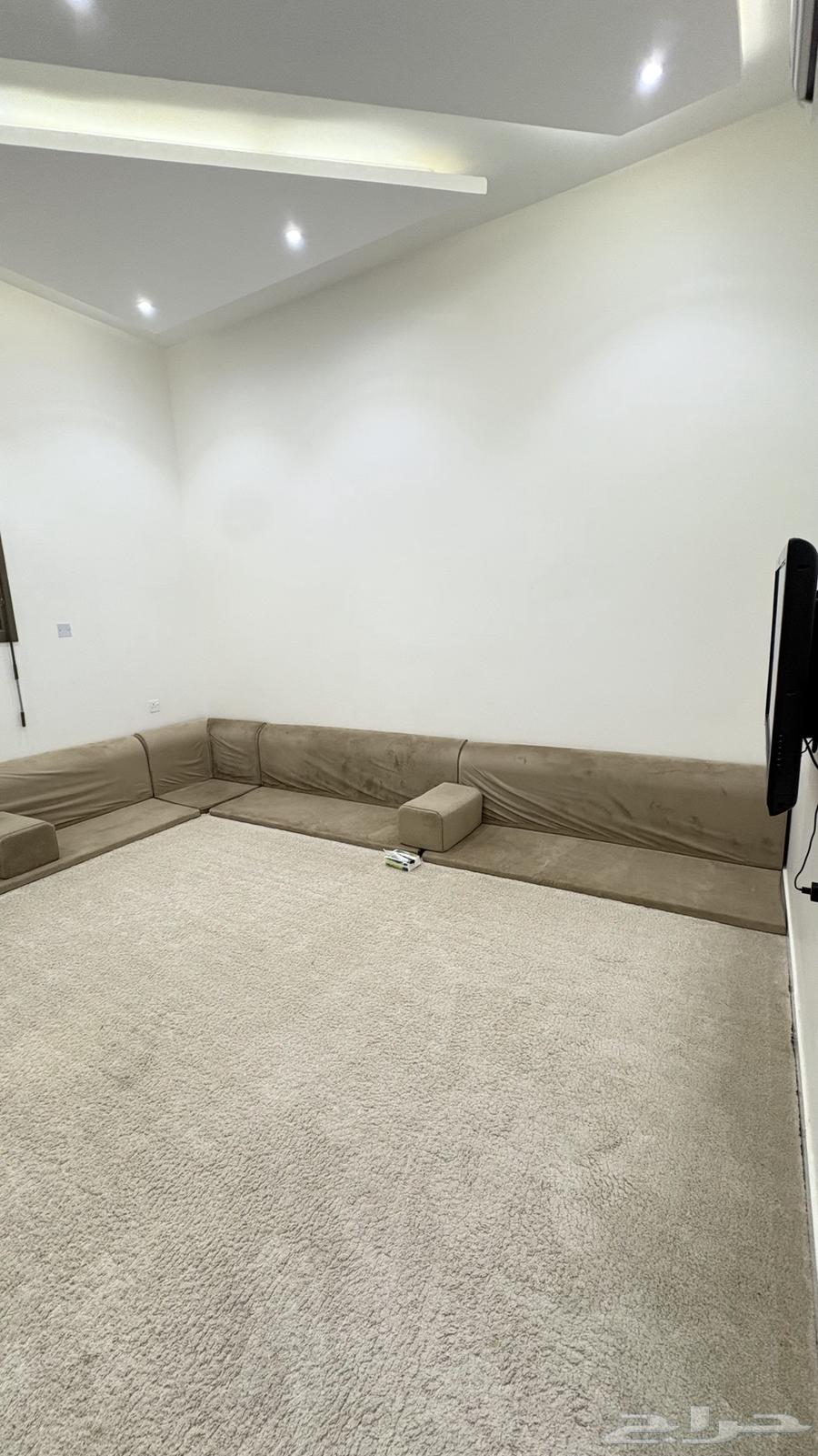 Floor session64515850022915111