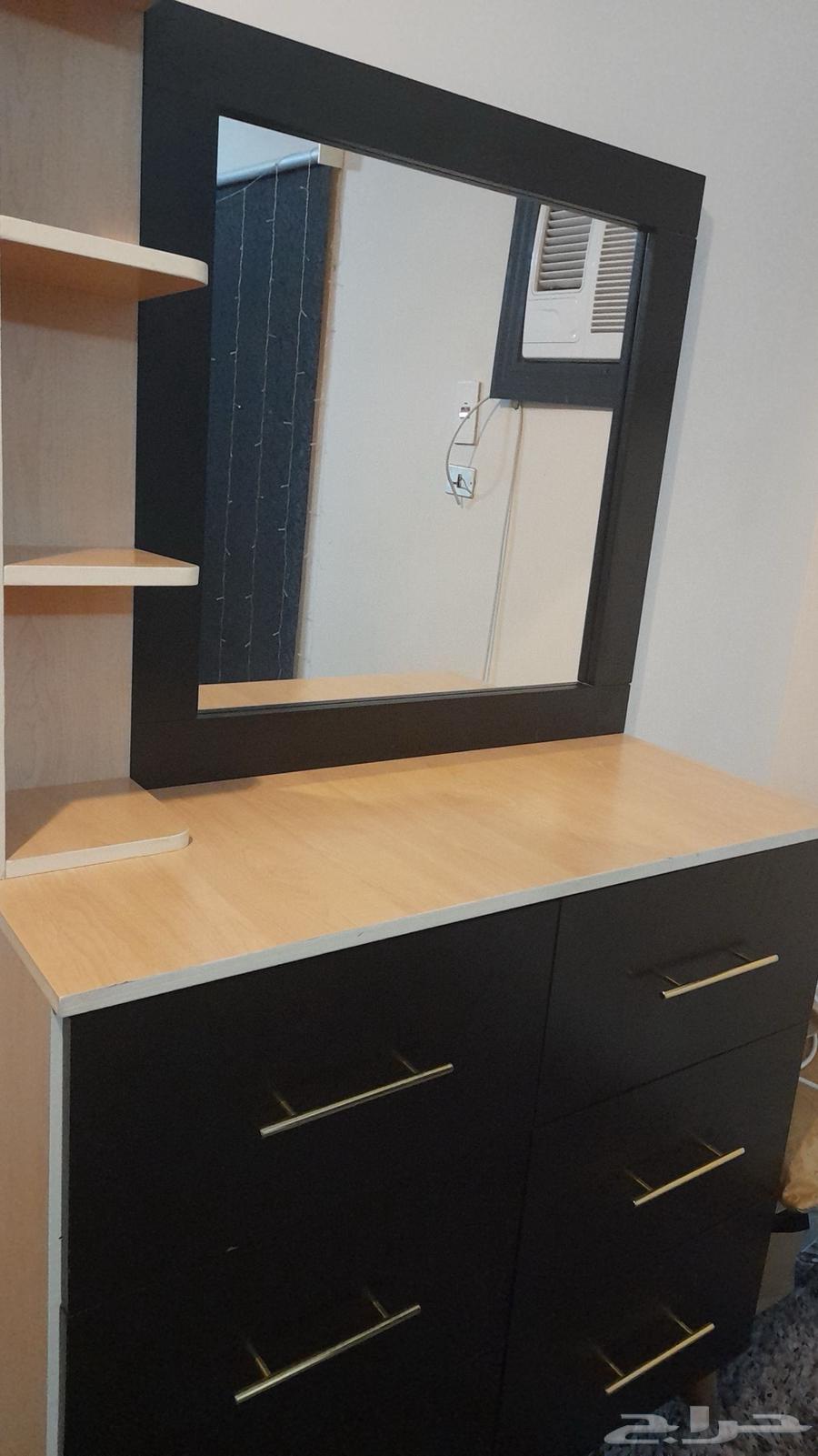 غرفة نوم كامل شبه جديد نظيف 120064518803299714112