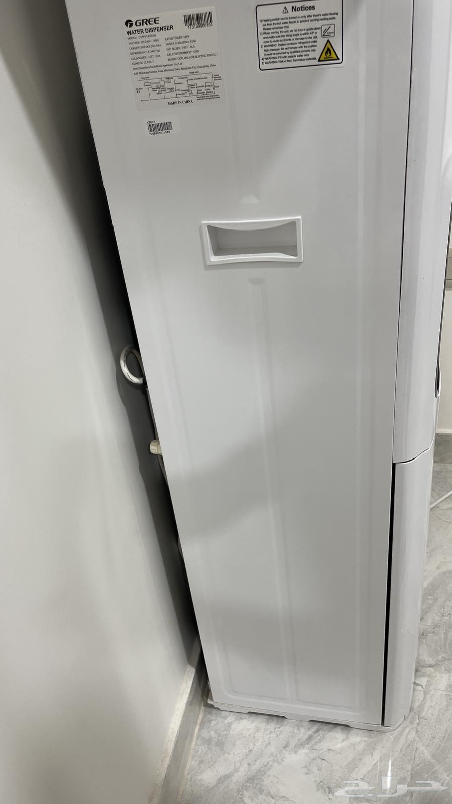 موزع مياه جري64515248915843112