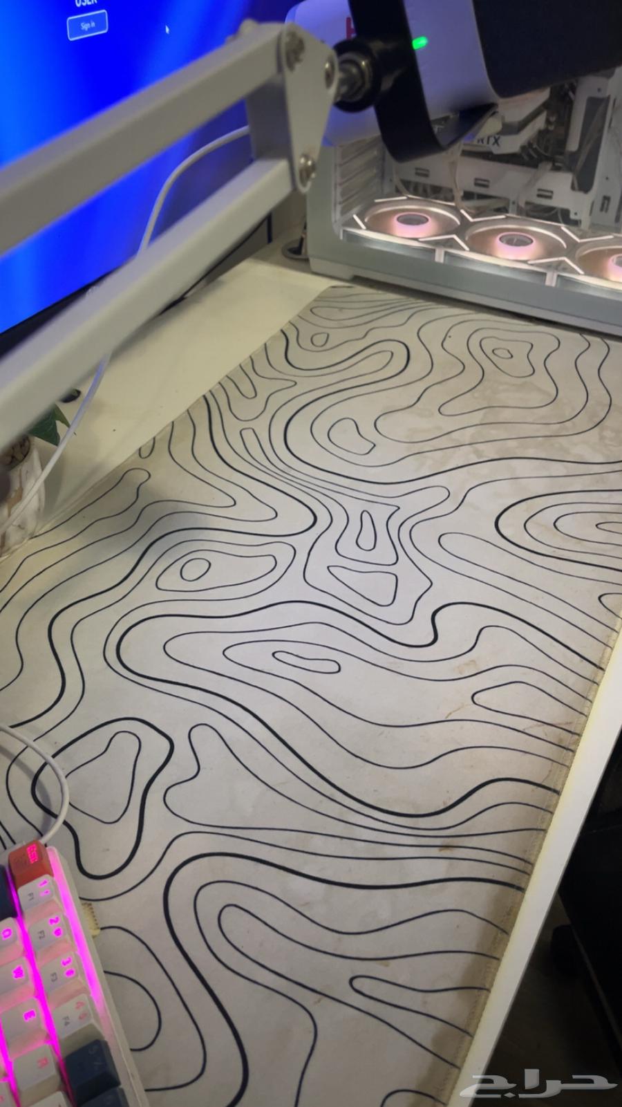 Red gaming keyboard switch with loud sound and large mouse pad64514417212674112