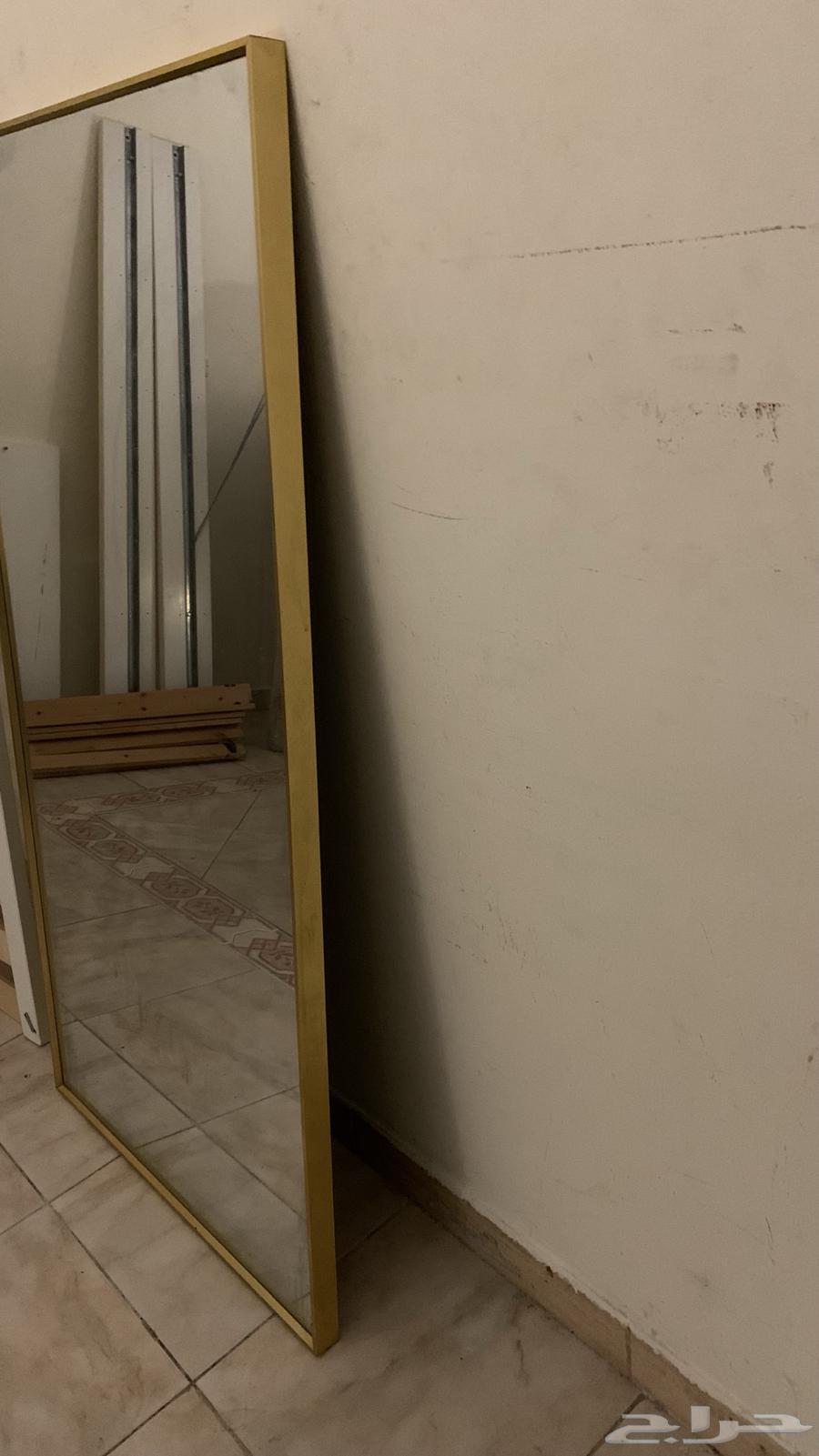 مراية طويلة بأيطار ذهبي للبيع64513686912002111