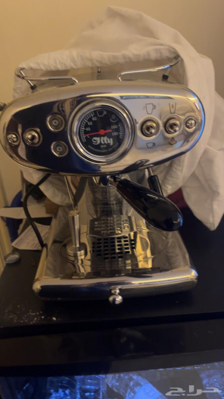 Coffee machine for sale, used once64532000544387110