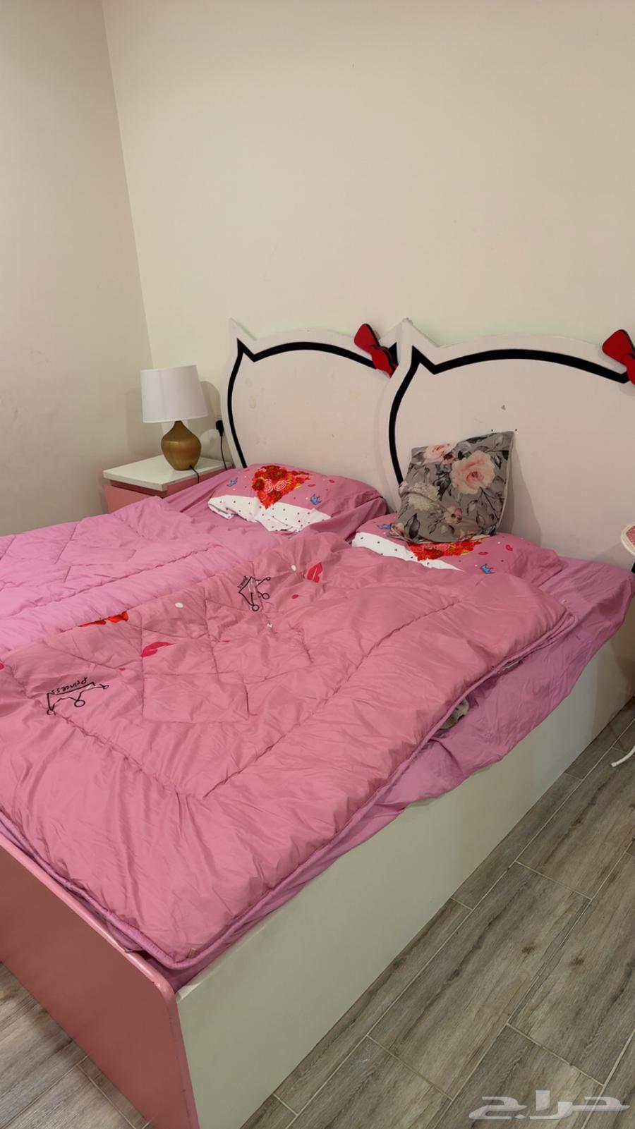 غرفه نوم بحاله جيده جدا64512009196673111