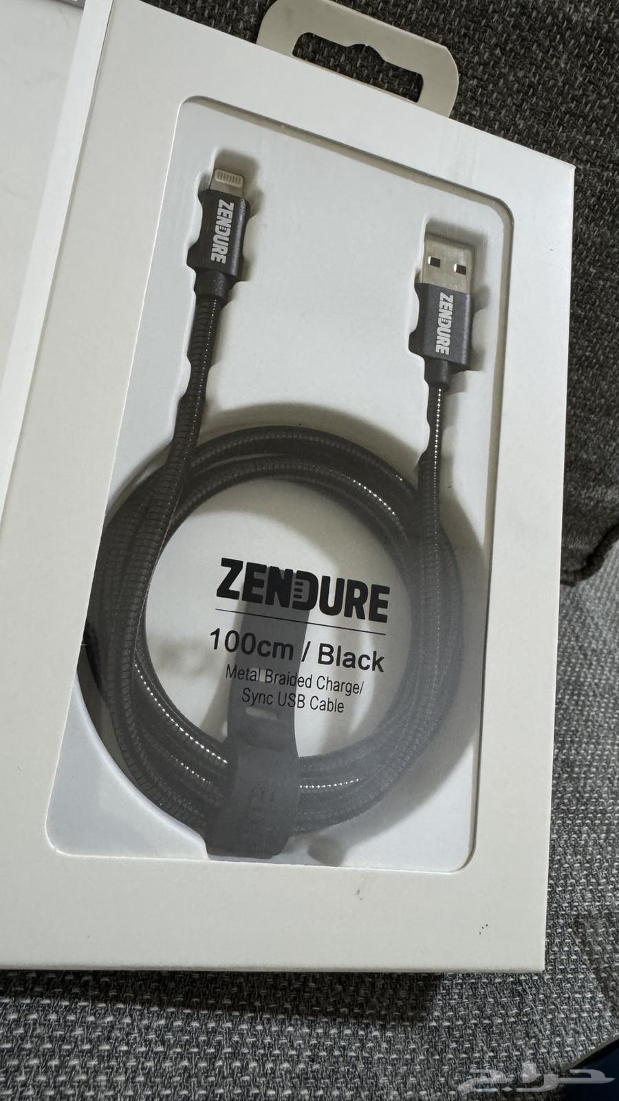 سلكين ايفون جديد بالكرتون الجبيل64514279023874110