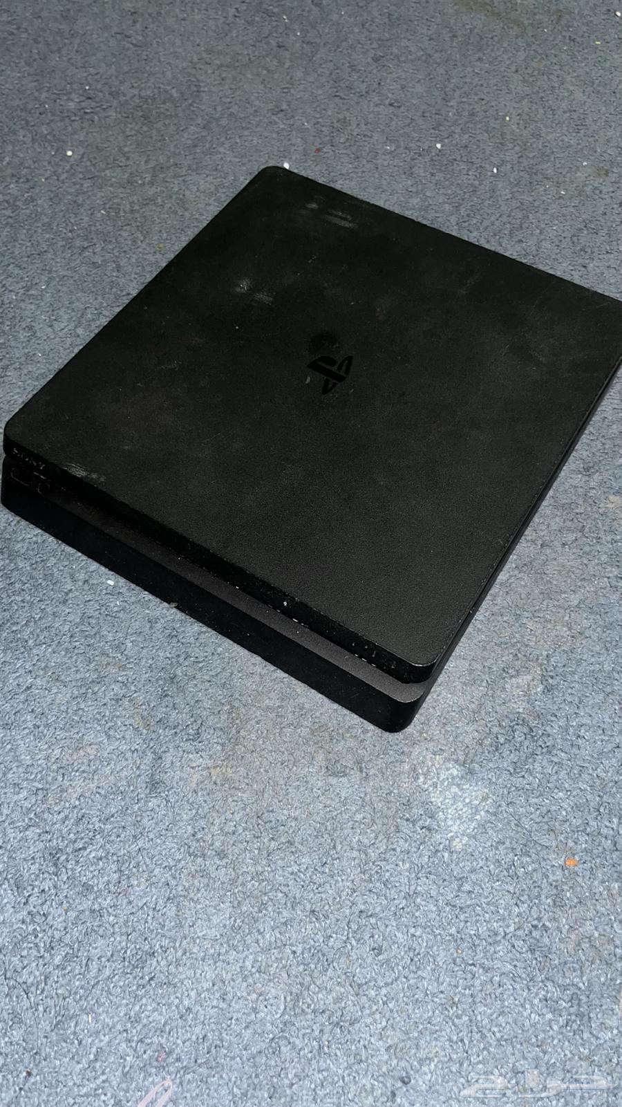 سوني 4 جديد ماستخدمته كثير وسوني لها سنه ماشغلت ولا جيتها64518535859457110