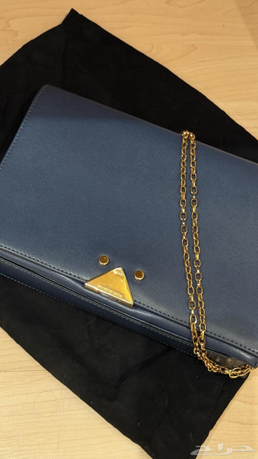 شنطة فاخرة من ماركة امبوريو أرماني64513451735811113