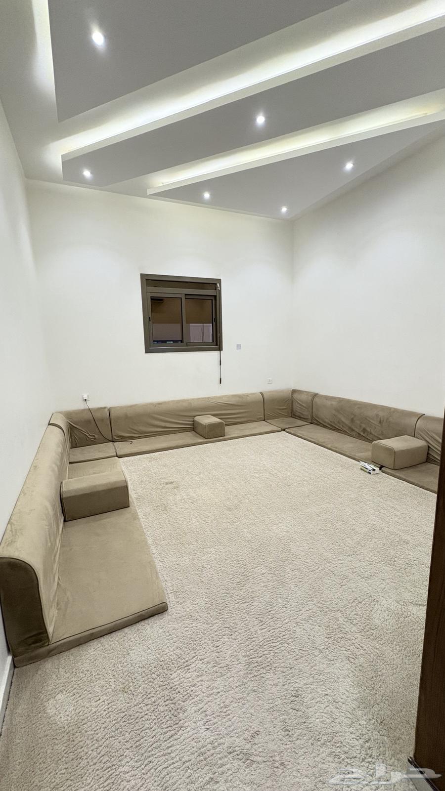 Floor session64515850022915110