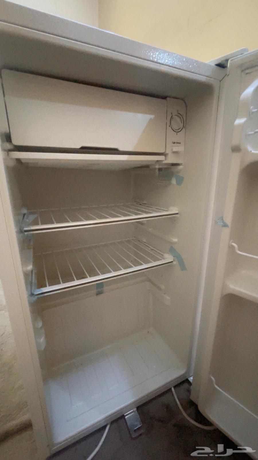 ثلاجه صغيره جديده64514376060930110