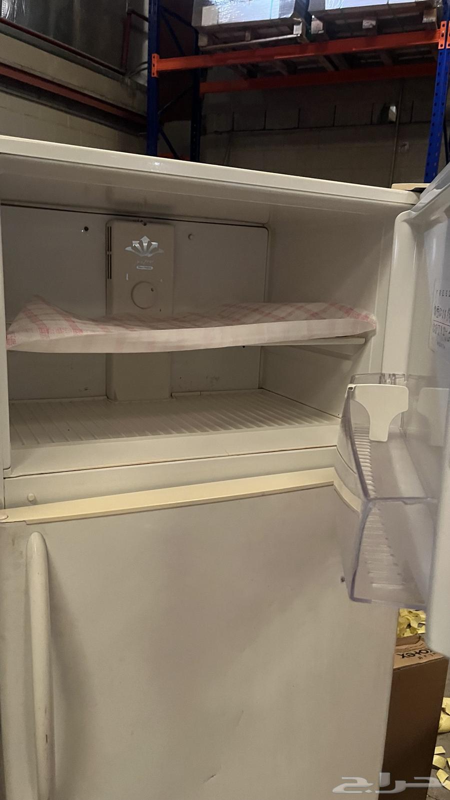 ثلاجة مستخدم للبيع64515570635137112