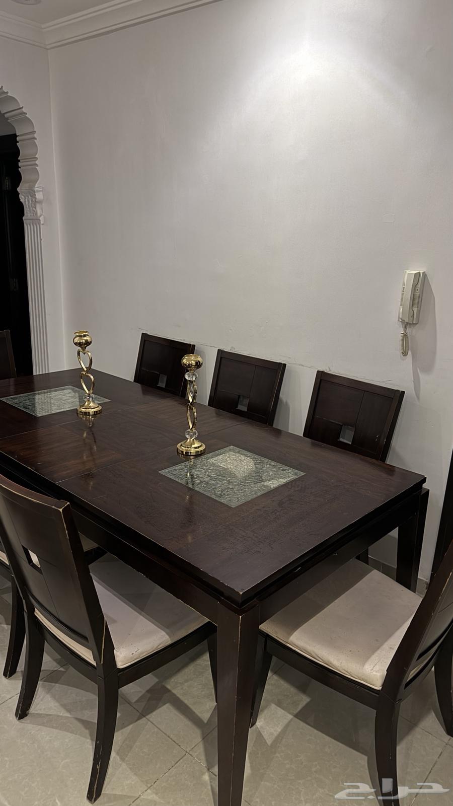 عفش للبيع طاولة سفرة وملحقاتها وجهاز جري64514969430913110