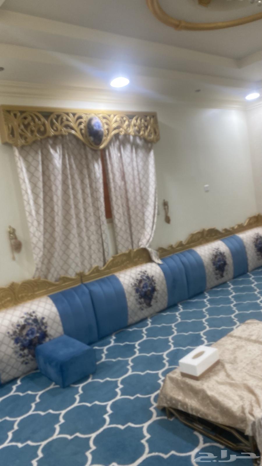 مساند جديده وعلى الشرط الطول 4 فى 6 مع الموكيت64516059014914112