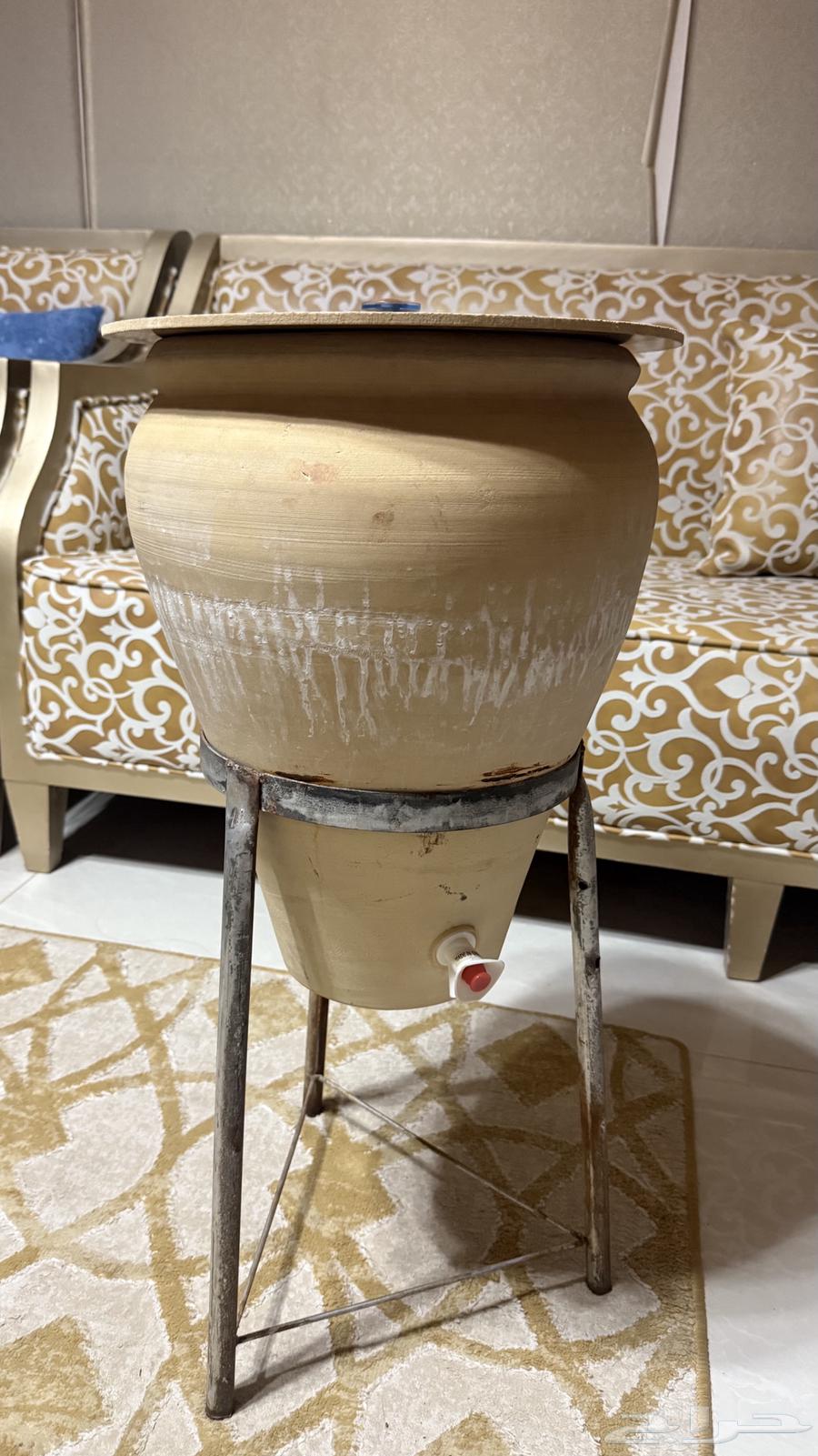 Zir64516568466946113