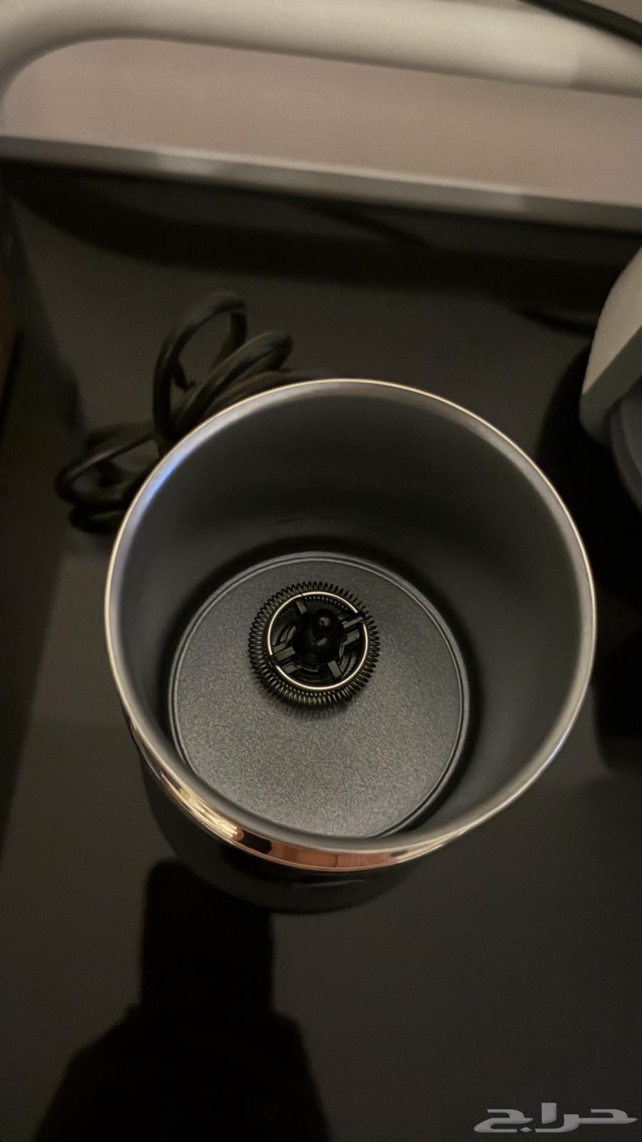 الة كوفي للكبسولات وخافقة حليب ماركة نيسبرسو جديده64518591425537114