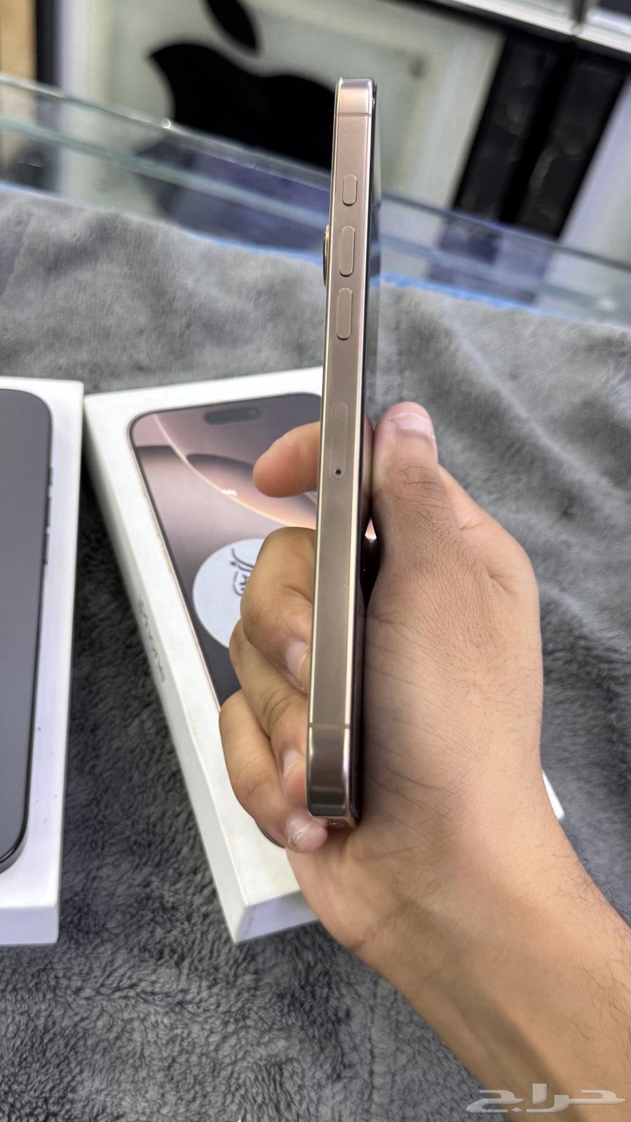 ايفون 16 برو ماكس 512 لون أسود وصحراوي64513728479873112