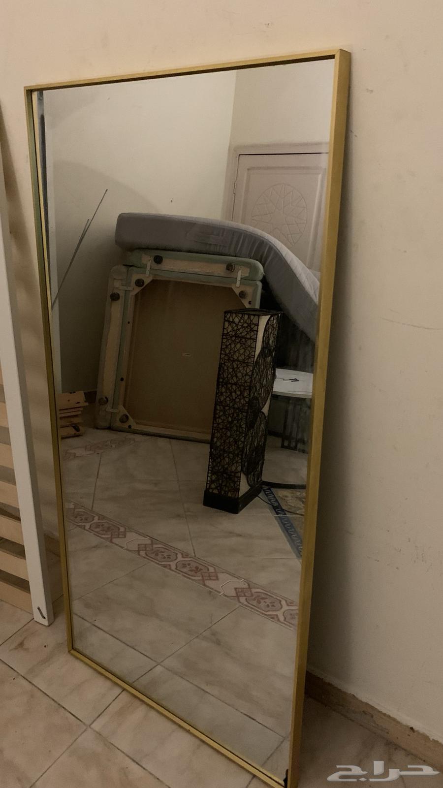 مراية طويلة بأيطار ذهبي للبيع64513686912002114