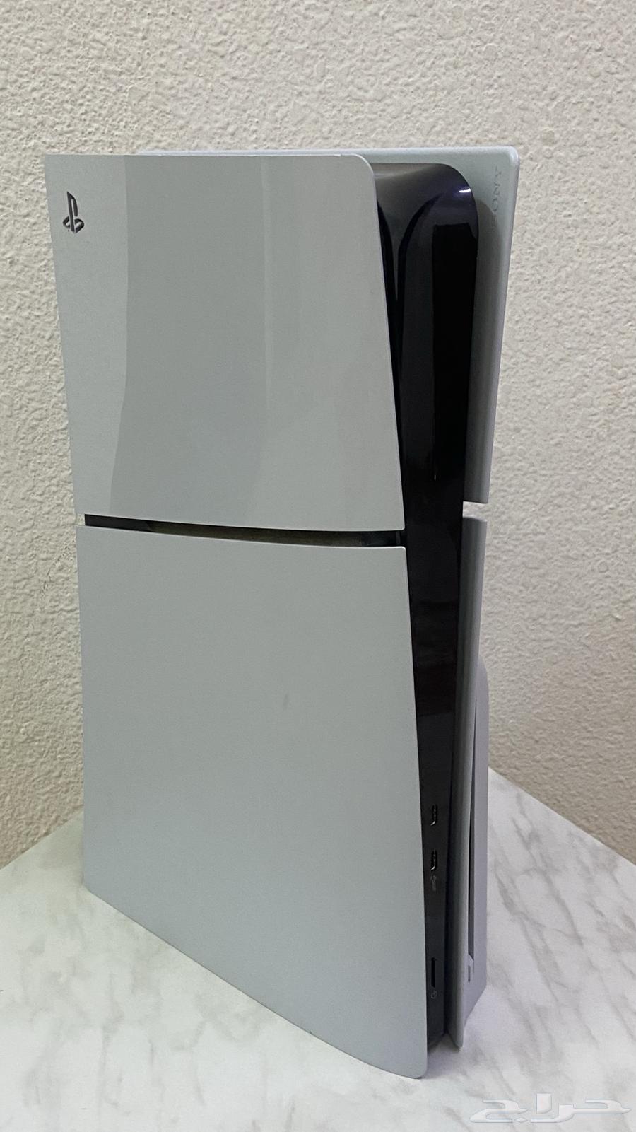 بلايستيشن 5 سليم نضيف اخو جديد معه ضمان64518229105922111